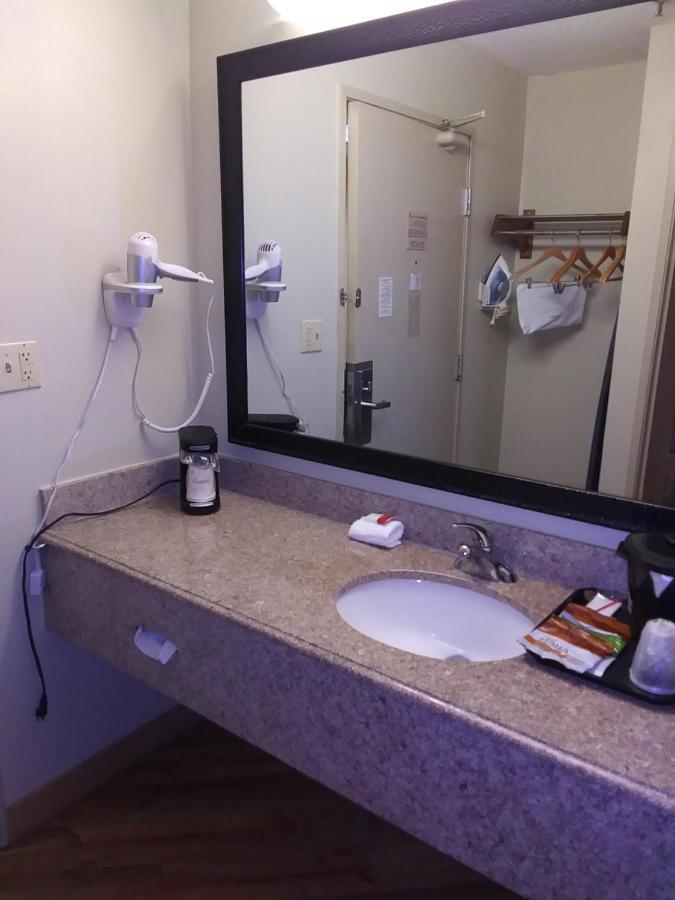 Travelodge By Wyndham Columbus State University Zewnętrze zdjęcie