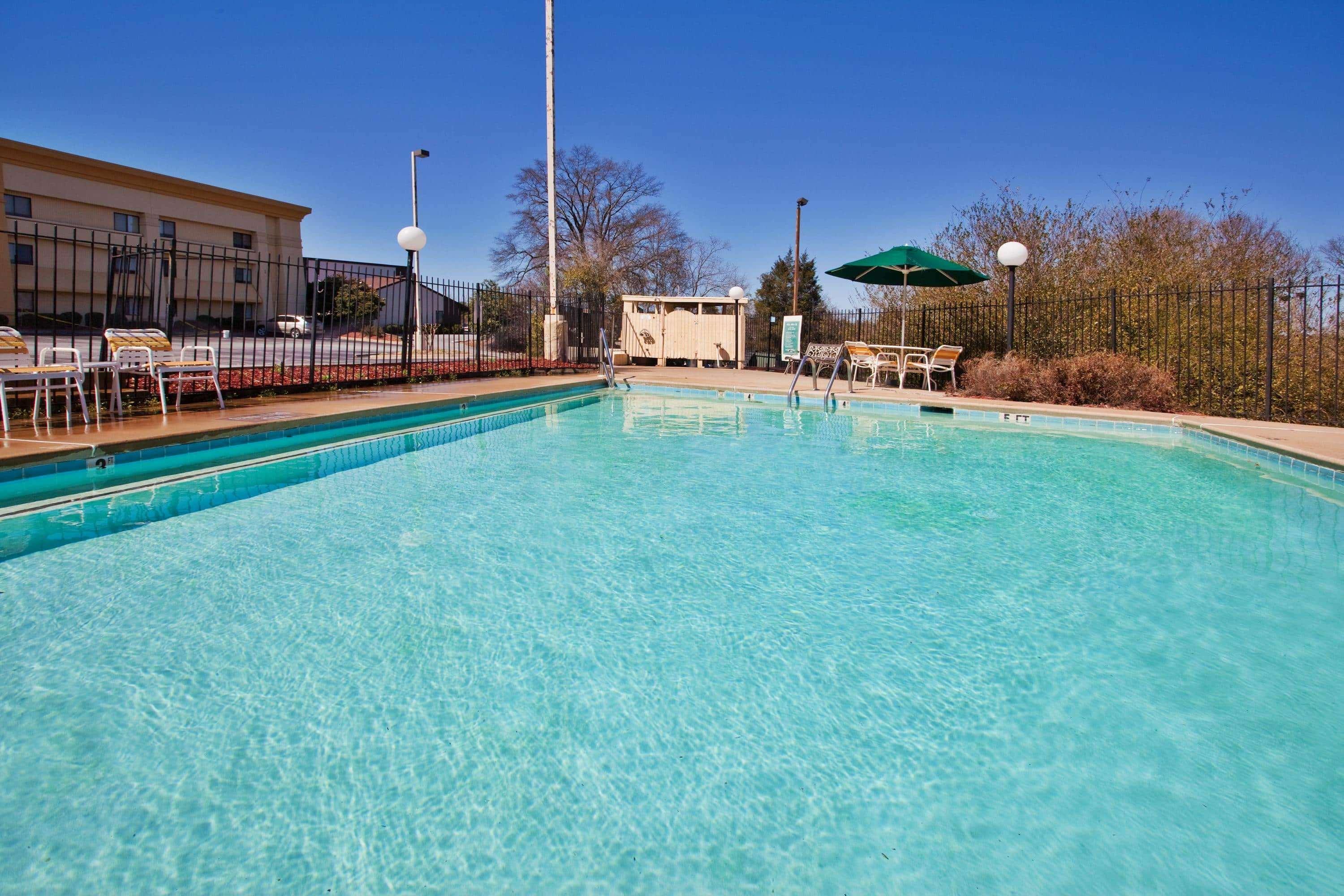 Travelodge By Wyndham Columbus State University Zewnętrze zdjęcie